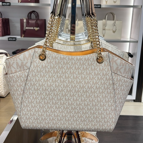 MICHAEL KORS 
Jet Set Travel Large Signature Chain Shoulder Tote Bag
Rose Gold - Picture 6 of 16